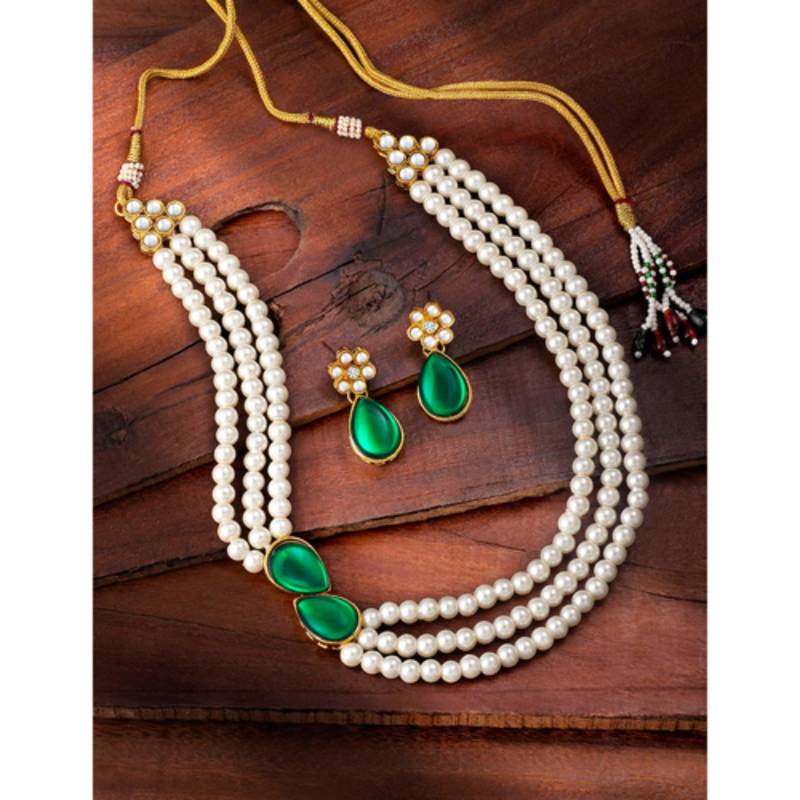 white & green gold-plated beaded layered jewellery set