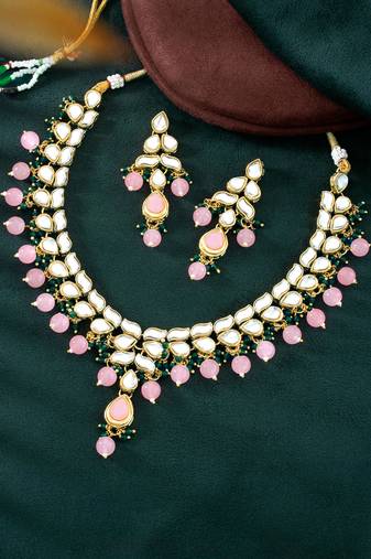 gold-plated kundan-studded jewellery set
