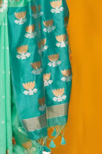 turquoise woven design zari silk blend jamdani saree