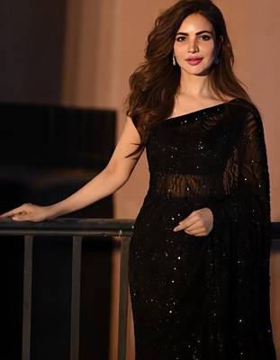 black embellished sequinned saree 2