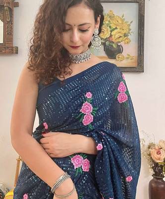 teal teal blue & pink embellished sequinned saree 4