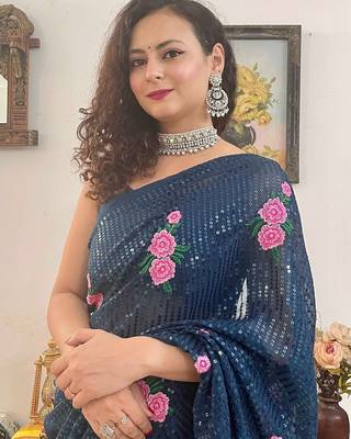 teal teal blue & pink embellished sequinned saree 5