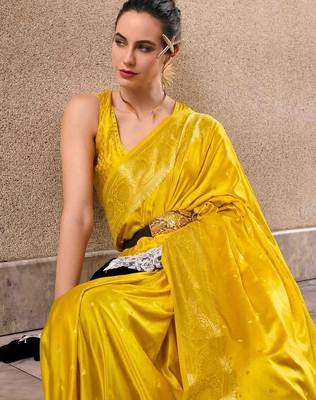 yellow woven design zari banarasi saree with unstitched blouse piece 3