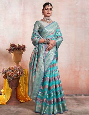 blue leheriya woven design zari organza kanjeevaram saree 2