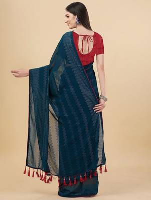 green lucknowi embroidered and diamond embellished georgette saree 3