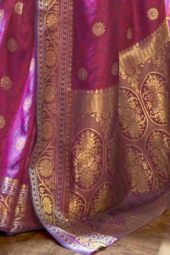 magenta magenta & gold-toned floral zari silk blend banarasi saree
