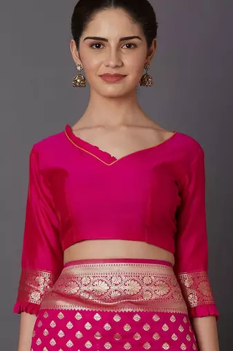 pink pink & gold-toned silk blend woven design kanjeevaram saree