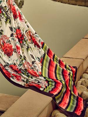 off_white floral printed satin saree 5