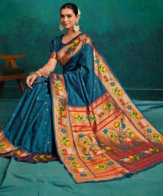 green woven designed zari paithani saree 4
