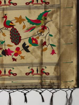 Maroon embellished saree with border 5
