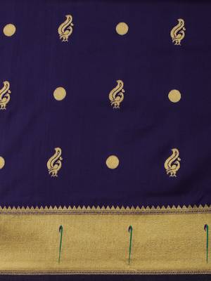 blue woven design silk blend paithani saree 4