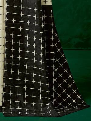 off_white off white & black geometric block print saree 4