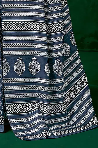 grey grey & white ethnic motifs printed bagh saree