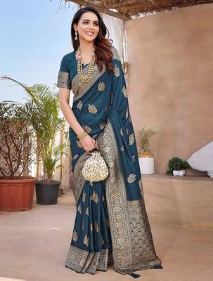 Magenta embellished mirror work organza saree 4