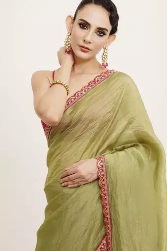 peach floral printed saree