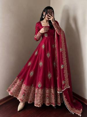 Rani pink peacock feather embroiderani pink silk gown with pant & dupatta 2