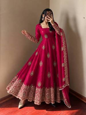 Rani pink peacock feather embroiderani pink silk gown with pant & dupatta 3
