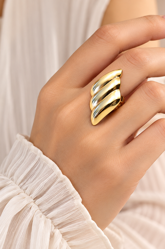 Stainless steel, anti-tarnish, gloss finish, hypoallergenic, open band trendy wave