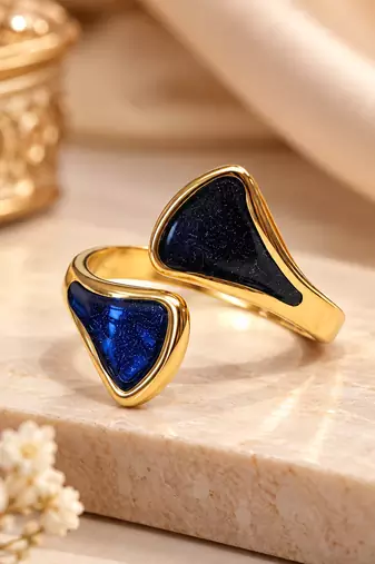 Stainless steel, anti-tarnish, hypoallergenic, bypass style, fits most fingers dual