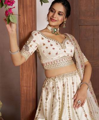 Cream Designer Embroidery With Hand Work Silk Blend Semi Stitched Lehenga Set 3