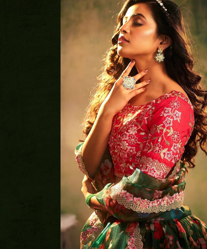 Green Embroidered Sequins & Print Organza Semi Stitched Lehenga Set