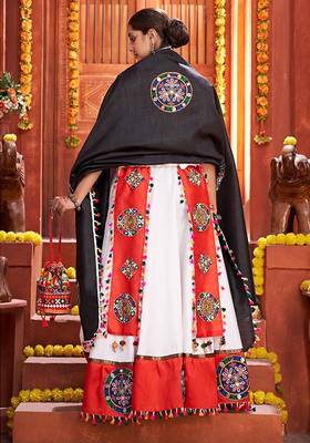 Off White Embroidered & Plastic Mirror Silk Blend Semi Stitched Lehenga Set 3