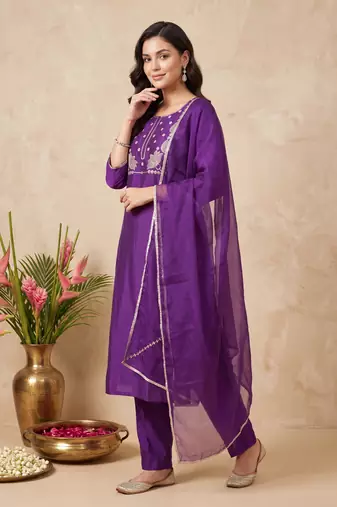 Purple embroidered straight kurta trousers with dupatta set