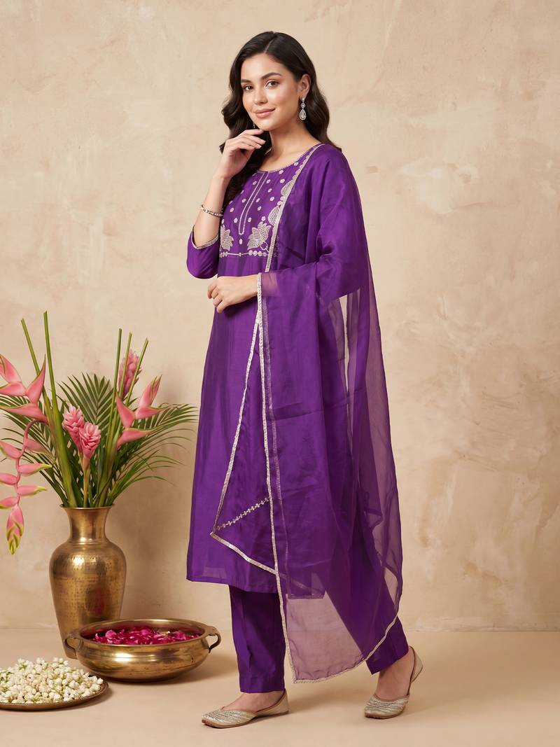 Purple embroidered straight kurta trousers with dupatta set