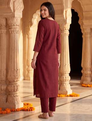Maroon embroidered straight kurta trousers with dupatta set 3