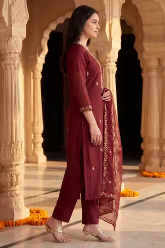 Maroon embroidered straight kurta trousers with dupatta set