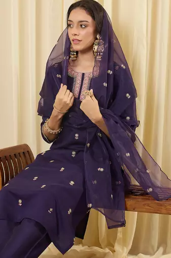 Purple embroidered straight kurta trousers with dupatta set