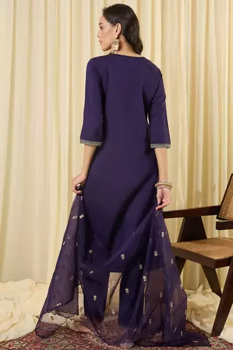 Purple embroidered straight kurta trousers with dupatta set
