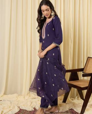 Purple embroidered straight kurta trousers with dupatta set 3