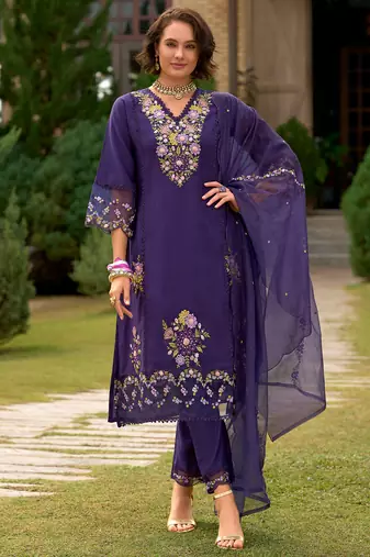 Purple embroidered straight kurta trousers with dupatta set