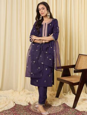 Purple embroidered straight kurta trousers with dupatta set 4