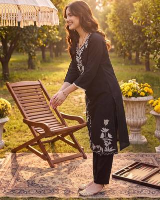Black embroidered straight kurta trousers with dupatta set 4
