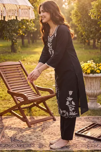 Black embroidered straight kurta trousers with dupatta set