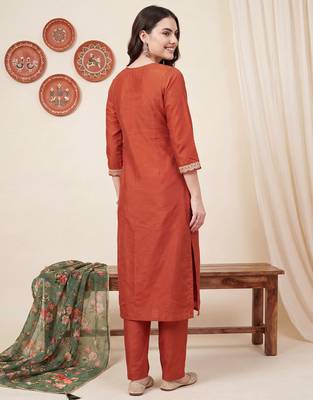 Orange embroidered straight kurta trousers with dupatta set 2