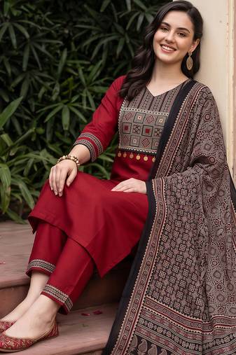 Maroon yoke design straight kurta trousers with dupatta set