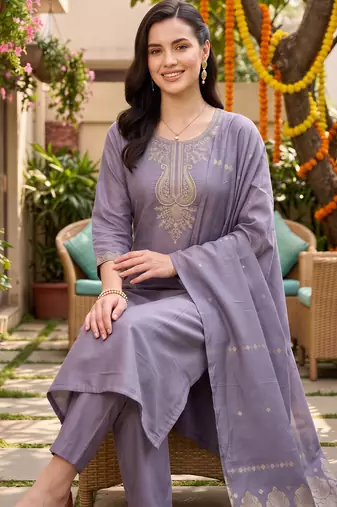 Lavender embroidered straight kurta trousers with dupatta set