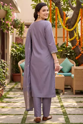 Lavender embroidered straight kurta trousers with dupatta set