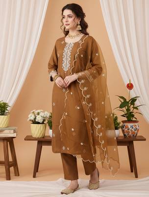 Brown embroidered straight kurta trousers with dupatta set 3