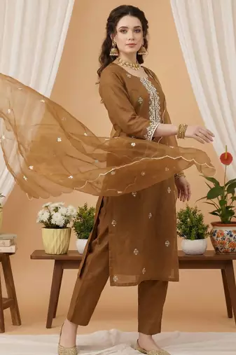 Brown embroidered straight kurta trousers with dupatta set