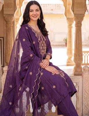 Purple embroidered straight kurta trousers with dupatta set 1
