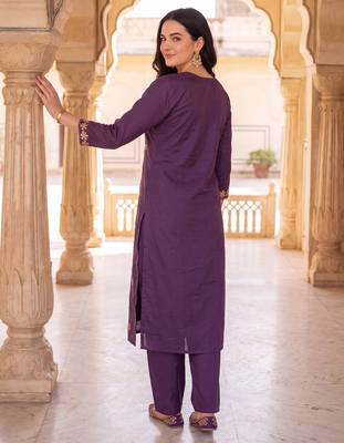 Purple embroidered straight kurta trousers with dupatta set 2