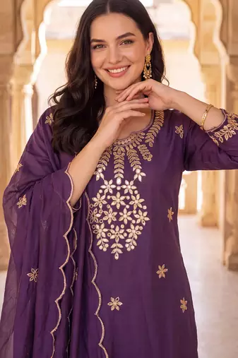 Purple embroidered straight kurta trousers with dupatta set