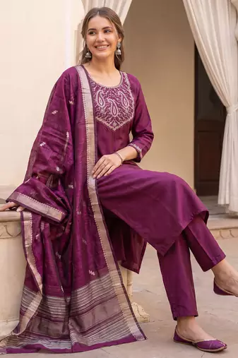 Burgundy embroidered straight kurta trousers with dupatta set
