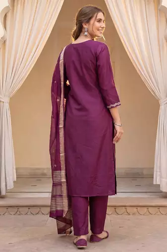 Burgundy embroidered straight kurta trousers with dupatta set