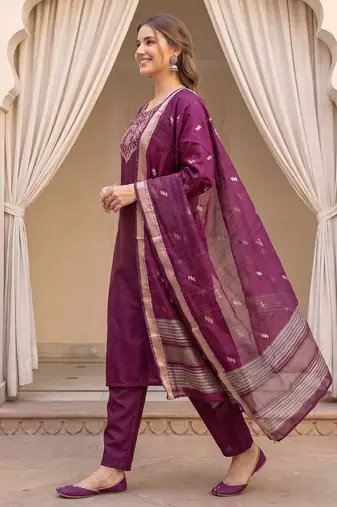 Burgundy embroidered straight kurta trousers with dupatta set