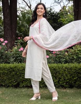 White embroidered straight kurta trousers with dupatta set 4